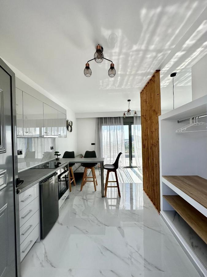 Royal Luxury Studios أرخانجلوس المظهر الخارجي الصورة